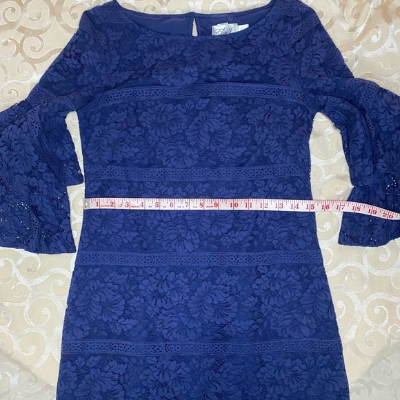 Eliza J Size 2 Navy Blue Lace Sheath Dress Fully Lined Bell Sleeves GUC … - Picture 8 of 15
